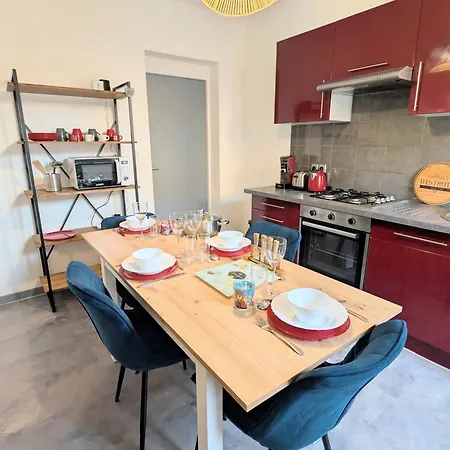 L'allee Secrete Au Calme