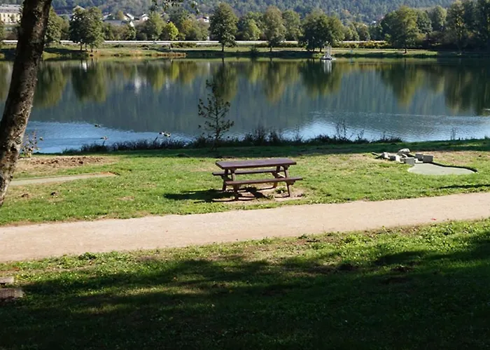 L'allee Secrete Au Calme